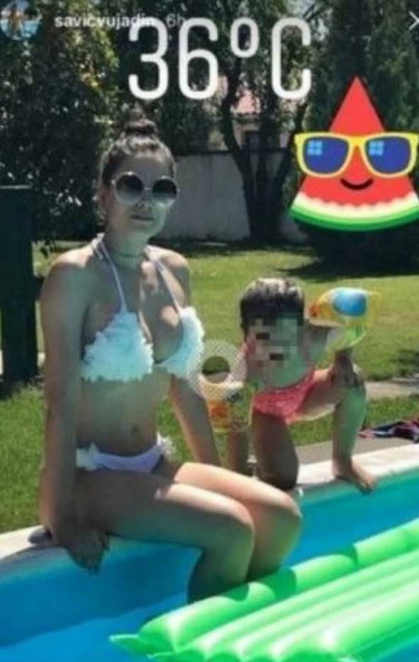 Mirka Vasiljević oduševila je linijom u kupaćem.