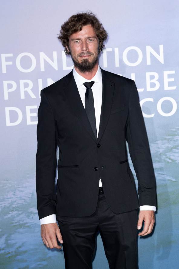 marat safin više se ne pojavljuje u javnosti.