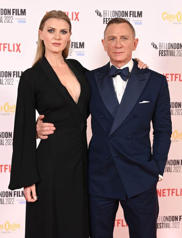Danijel krejg pojavio se sa ćerkom na premijeri filma.