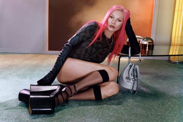 Kejt Mos je pozirala za kampanju Marc Jacobs.