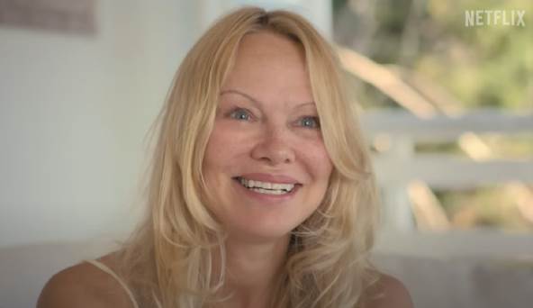 Pamela je donela odluku da se više ne šminka.