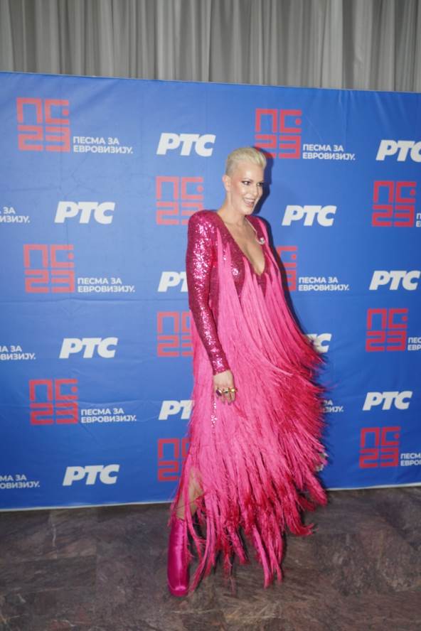 Tijana Dapčević pokazala je fantastičnu liniju na izboru za Pesmu Evrovizije.