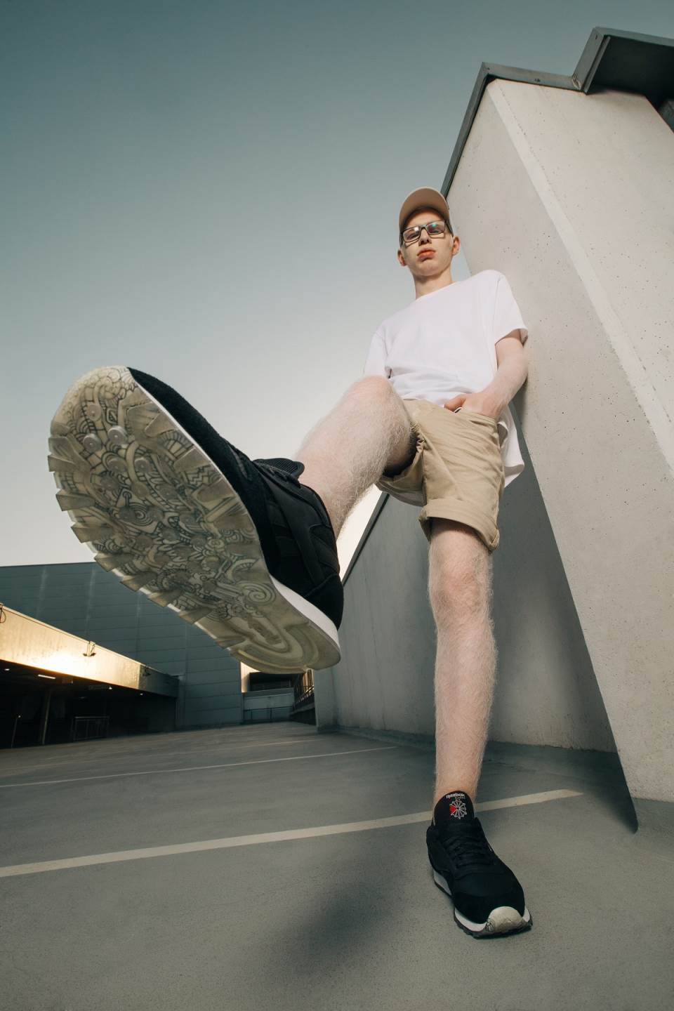 KOLABORACIJA SEZONE: CLASSIC LEATHER Reebok i Buzz Sneaker Station donose siluetu koja ostavlja JEDINSTVENI TRAG