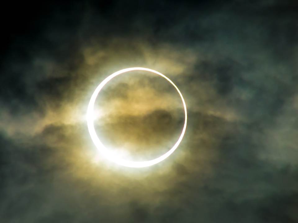 Pomračenje Sunca 25. oktobra uticaće na 4 znaka