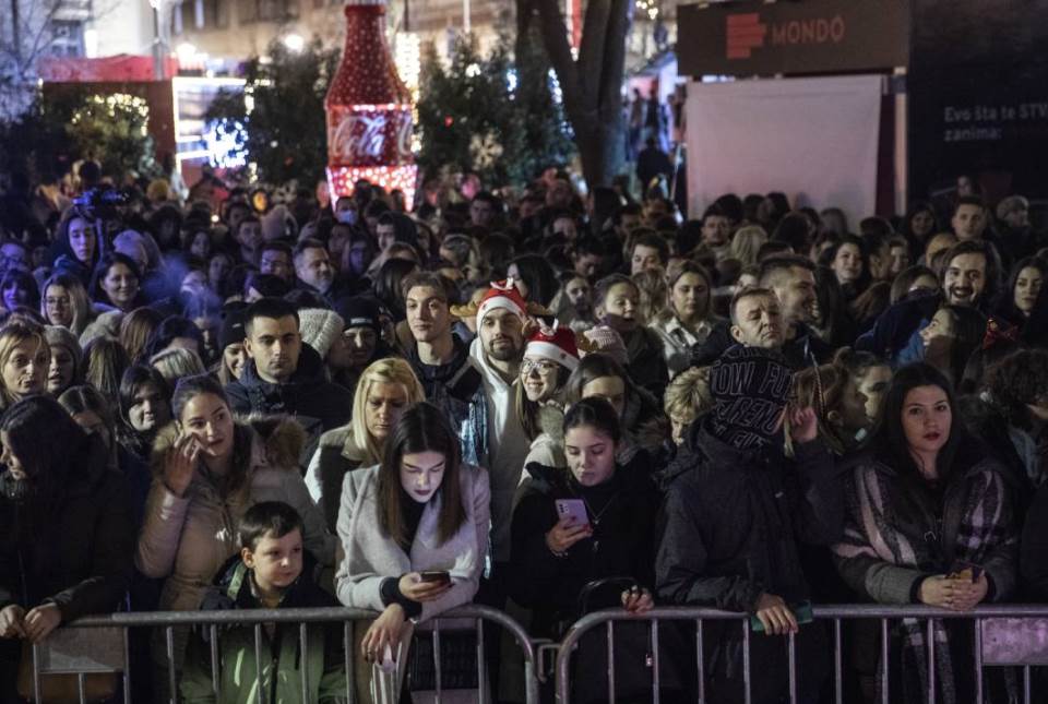 Ovog vikenda čekaju vas i nezaobilazni hitovi Naxi radija.