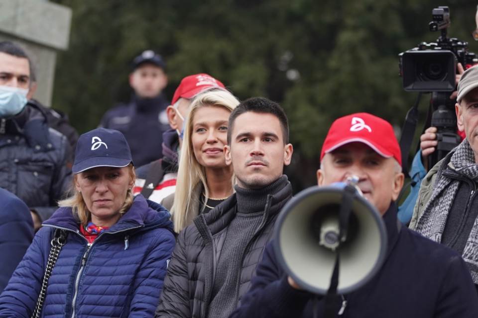 Saška Veselinov i Đorđe Đoković u vezi su skoro godinu dana.