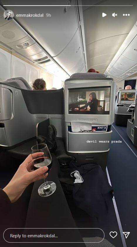 ema krokdal objavila ej fotografije iz aviona.