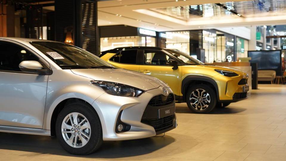 Galerija automobila za one koji vole automobilizam.