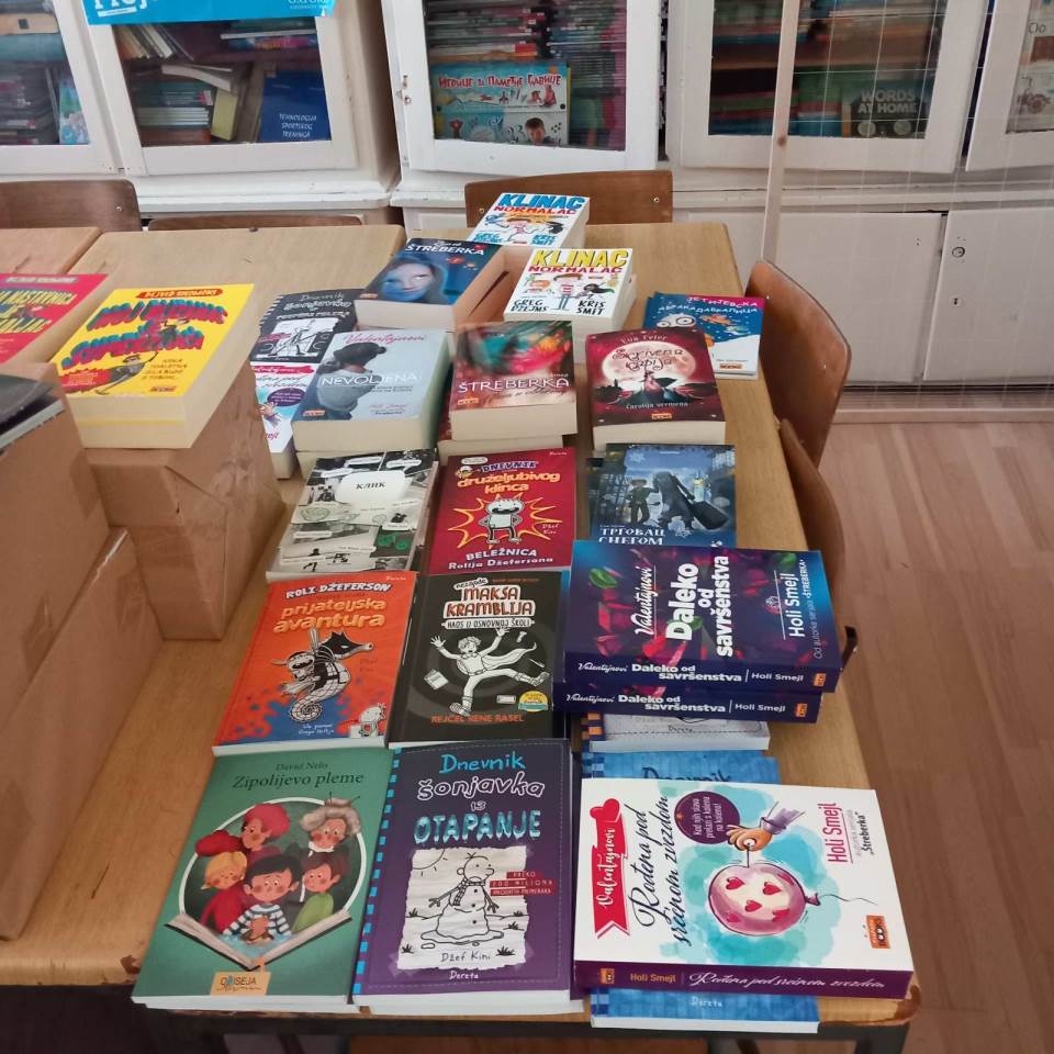 novogodišnja donacija knjiga za školske biblioteke