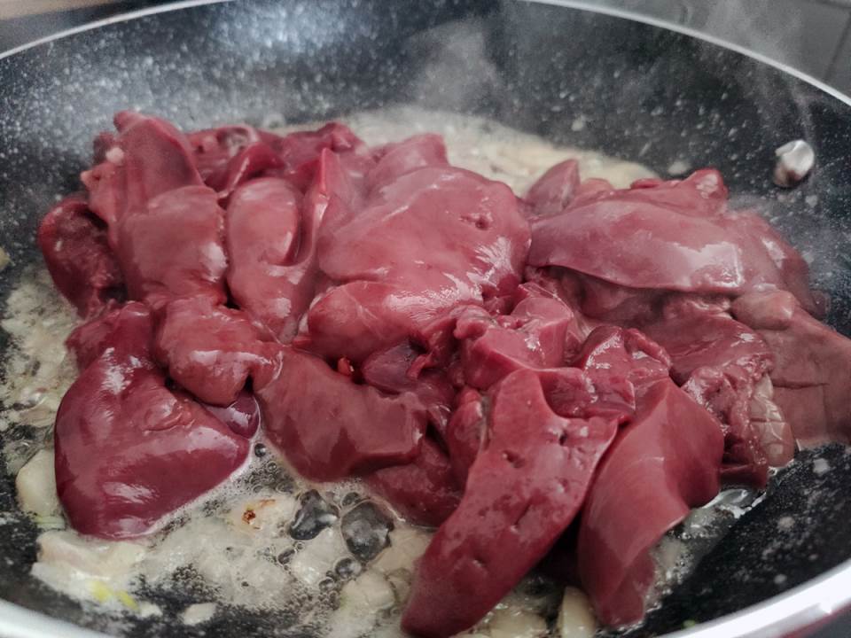 recept-pasteta-piletina-ivan-markovic-tutorijal-dzigerica-hrana-rakija-medovaca